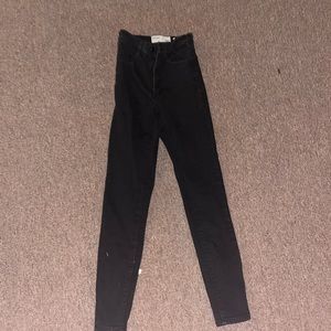 Black skinny jeans